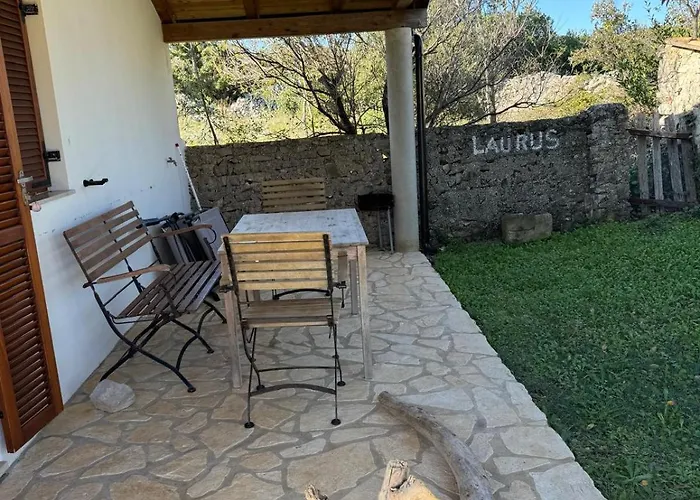 Tiny House Laurus - Stivan, Cres - 900 M To Merascica Apartament